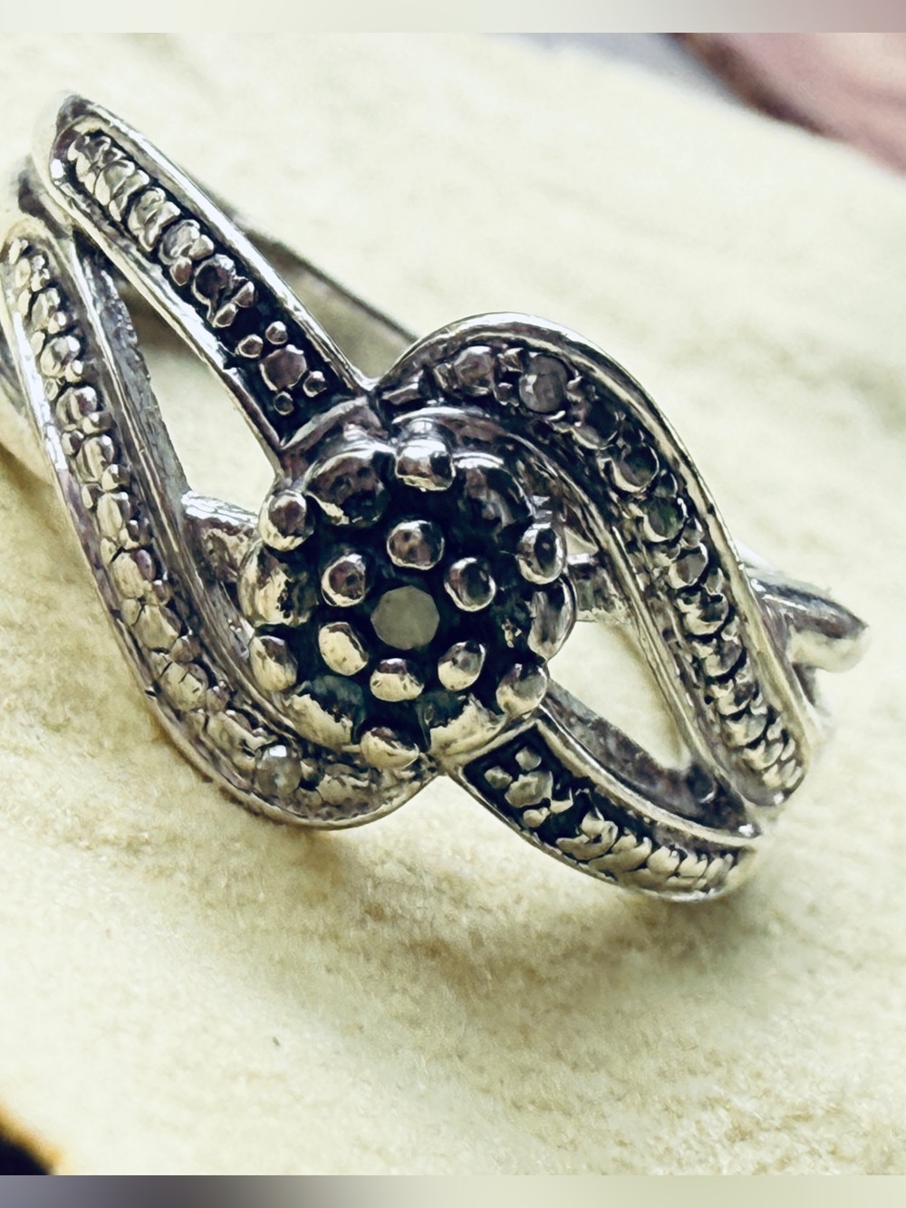 Vintage 925 Sterling Silver Black Diamond Flower Ring w Diamond Accent 1/8 ctw